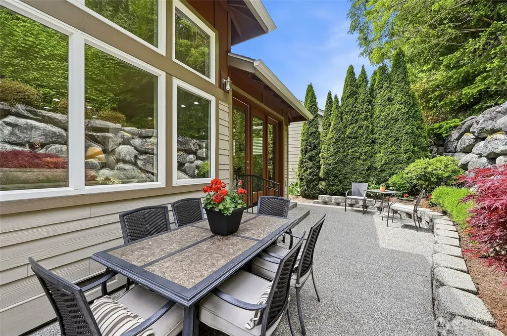24242 NE 131st Terrace Redmond WA 98053