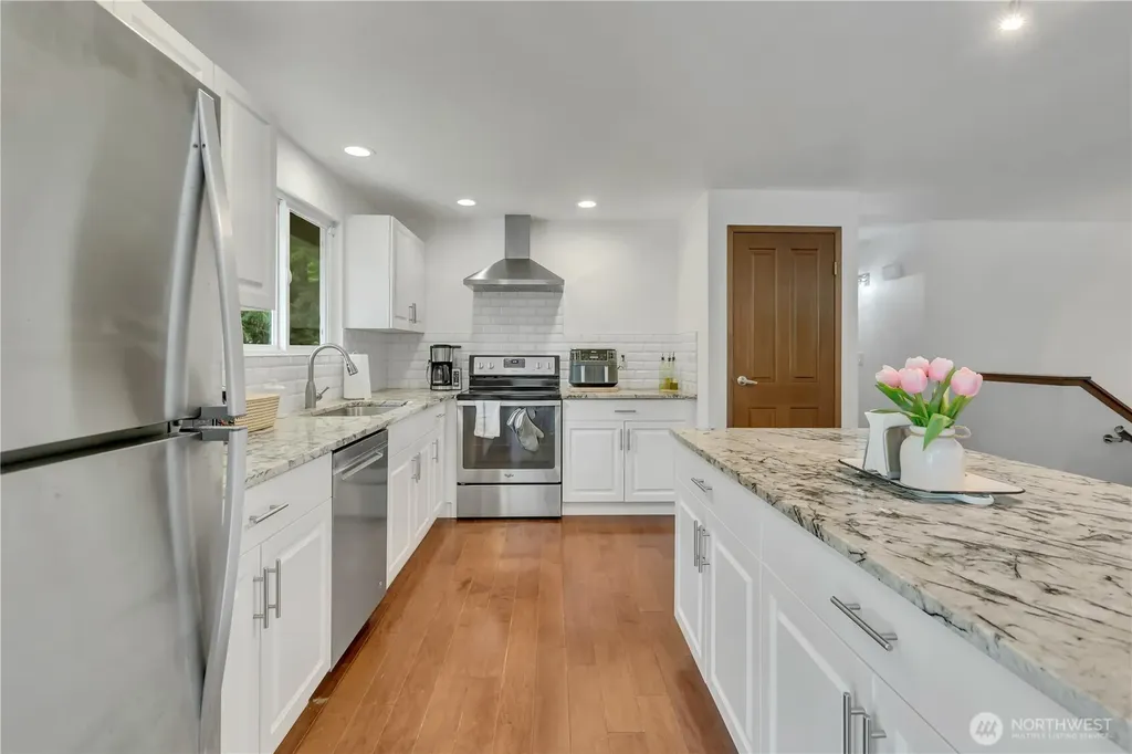 17536 201st Avenue NE Woodinville WA 98077