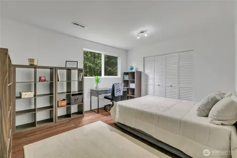 17536 201st Avenue NE Woodinville WA 98077