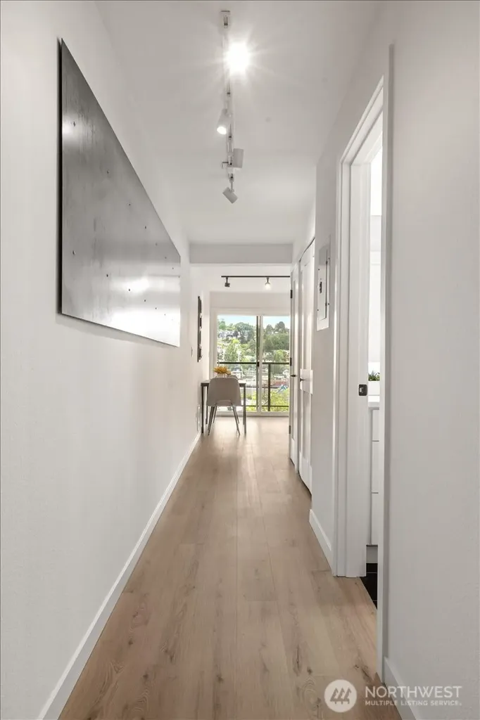3420 15th Avenue W Seattle WA 98119