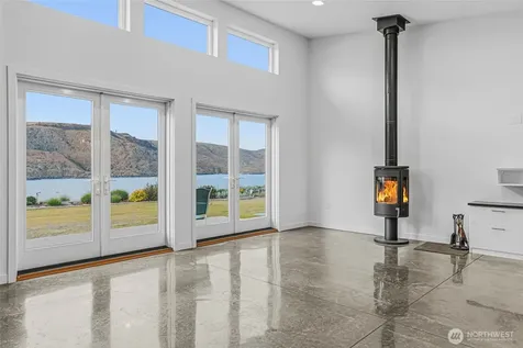 4205 E Plum Point Grand Coulee WA 99133