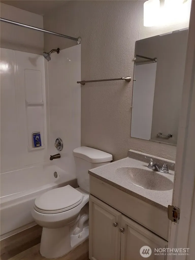 5002 S 58th Street Tacoma WA 98409