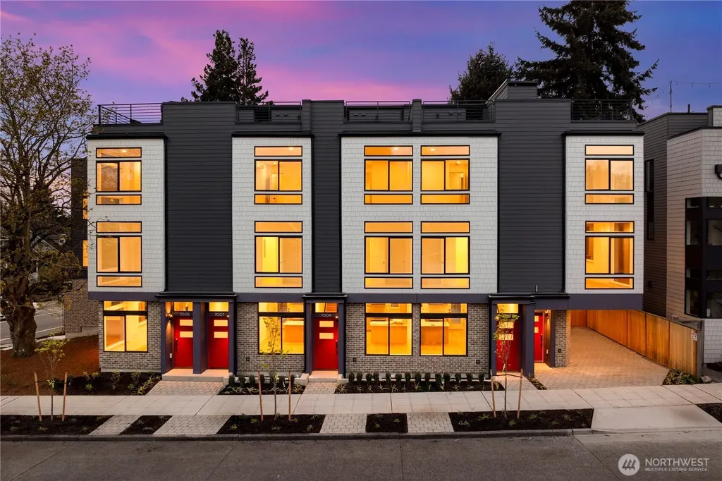 7005 9th Avenue NE Seattle WA 98115