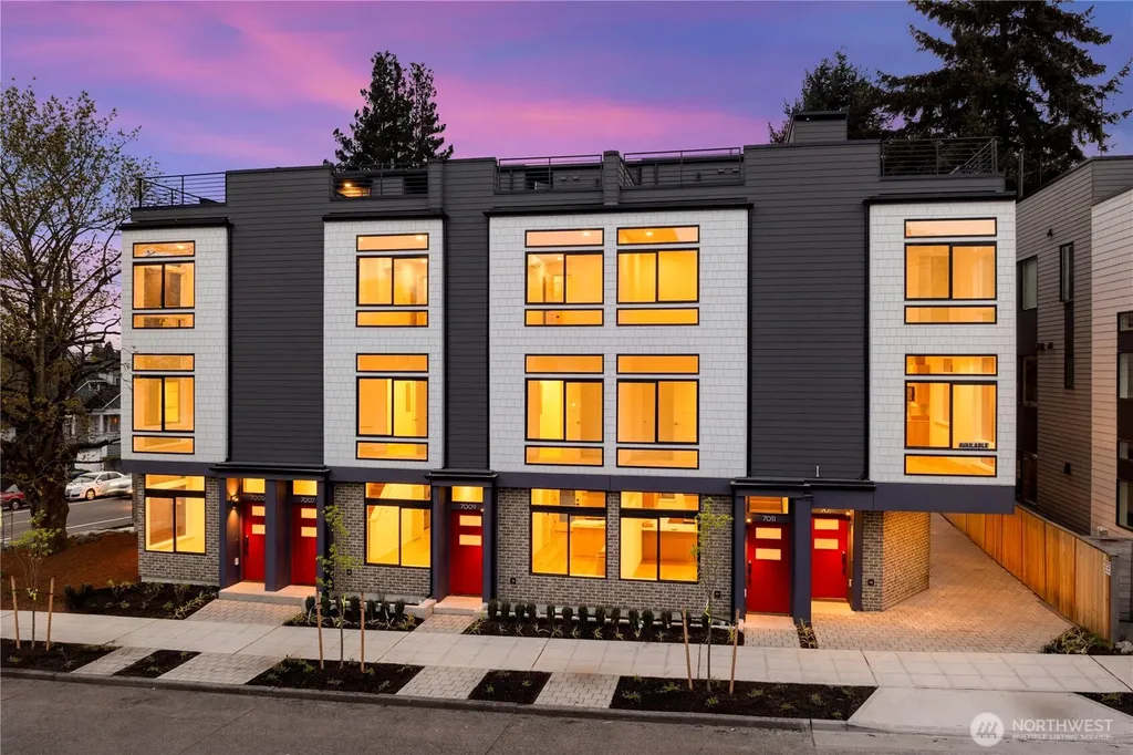 7005 9th Avenue NE Seattle WA 98115
