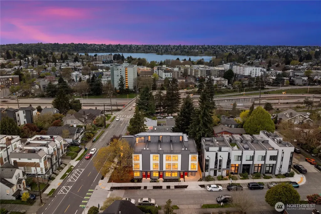 7005 9th Avenue NE Seattle WA 98115