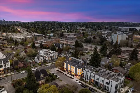 7005 9th Avenue NE Seattle WA 98115
