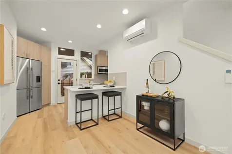 7005 9th Avenue NE Seattle WA 98115