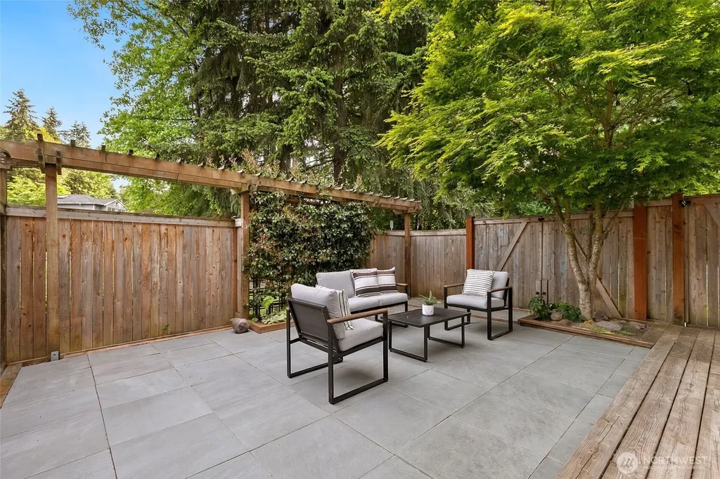 10273 NE 129th Lane Kirkland WA 98034