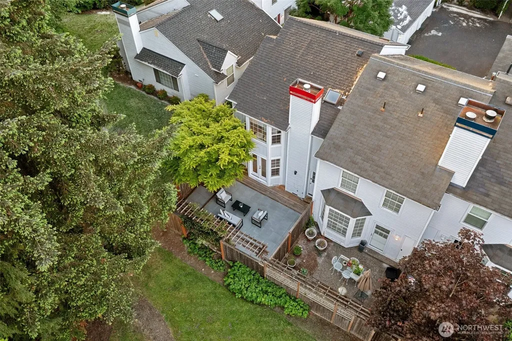 10273 NE 129th Lane Kirkland WA 98034