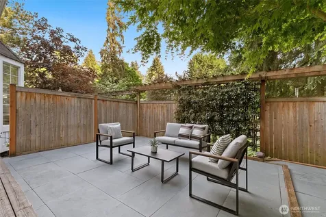 10273 NE 129th Lane Kirkland WA 98034