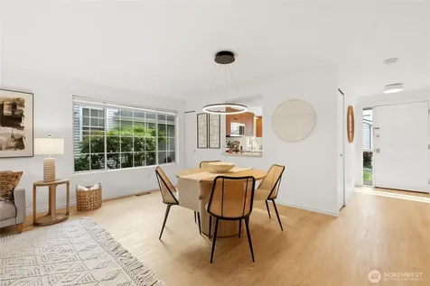 10273 NE 129th Lane Kirkland WA 98034