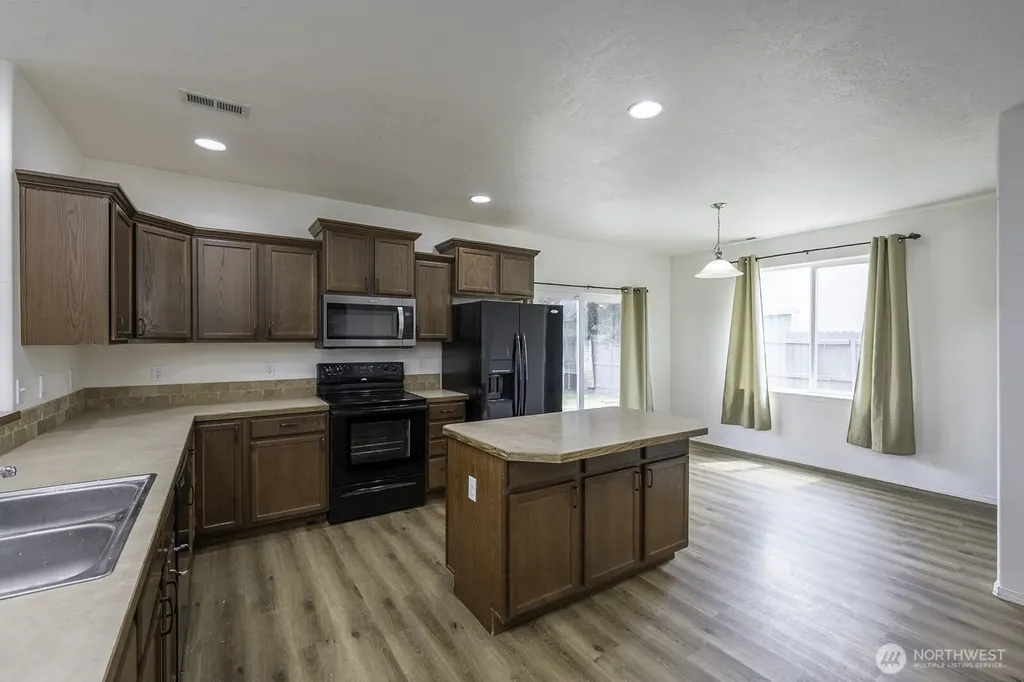 709 S Taft Street Moses Lake WA 98837