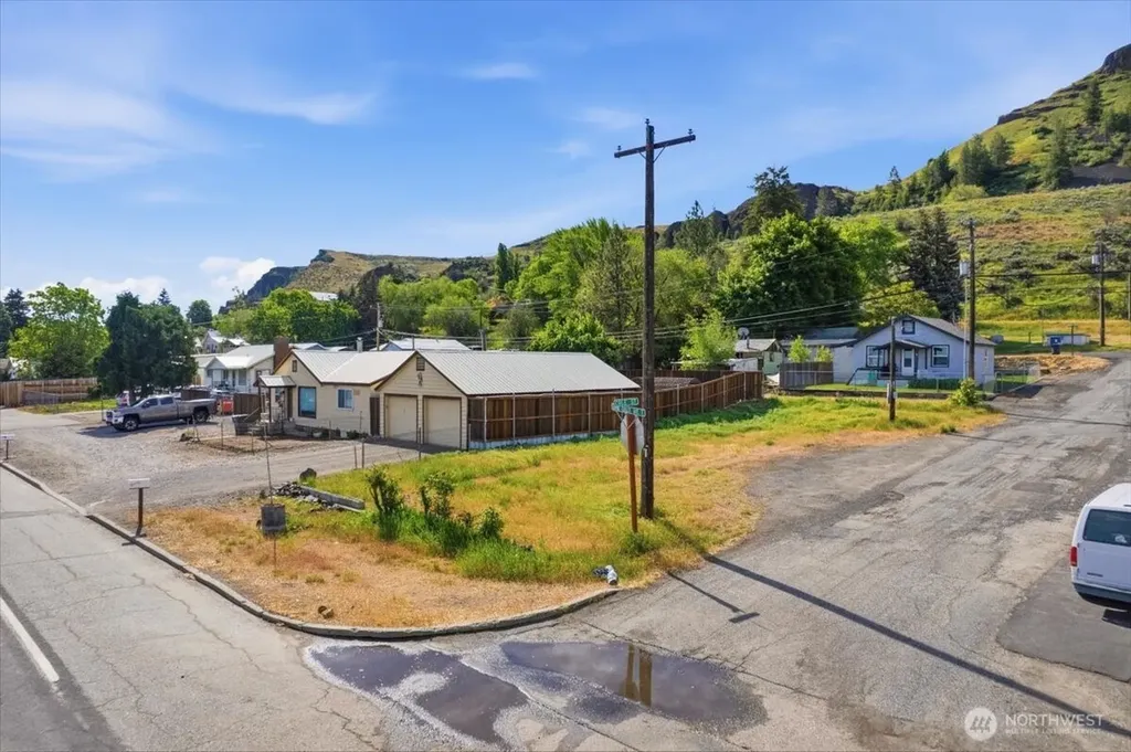 300 E Grand Coulee Avenue Grand Coulee WA 99133