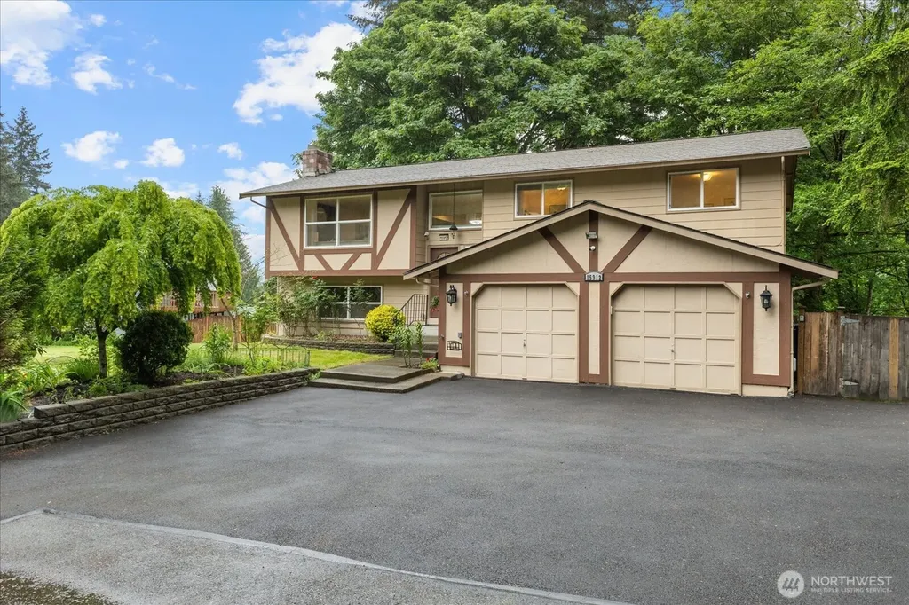 15912 174th Avenue NE Woodinville WA 98072