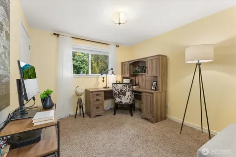 15912 174th Avenue NE Woodinville WA 98072