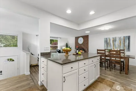 15912 174th Avenue NE Woodinville WA 98072