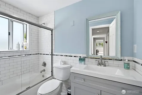 2107 N 63rd Street Seattle WA 98103