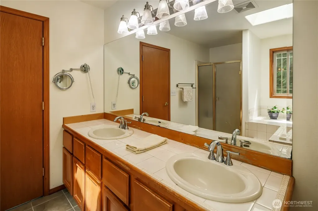 825 204th Drive SE Snohomish WA 98290