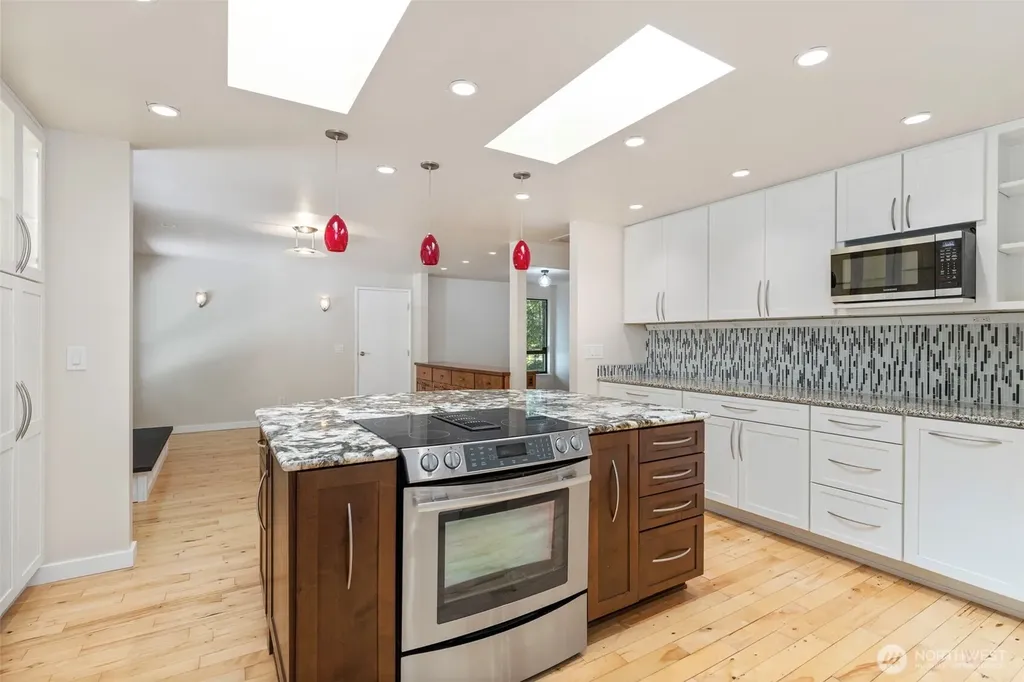 1740 NW Marmot Circle Silverdale WA 98383