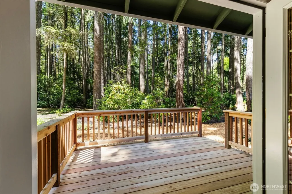 1740 NW Marmot Circle Silverdale WA 98383