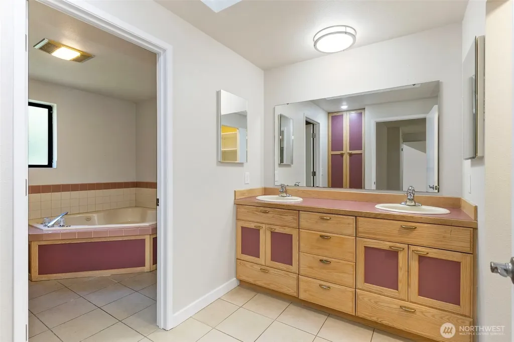 1740 NW Marmot Circle Silverdale WA 98383