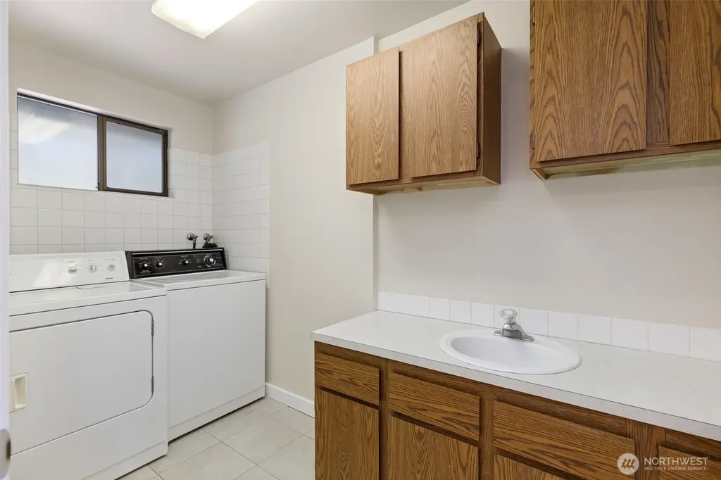 1740 NW Marmot Circle Silverdale WA 98383