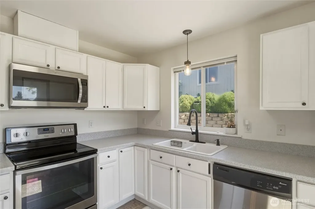 3935 NE Vista Del Rey Drive East Wenatchee WA 98802