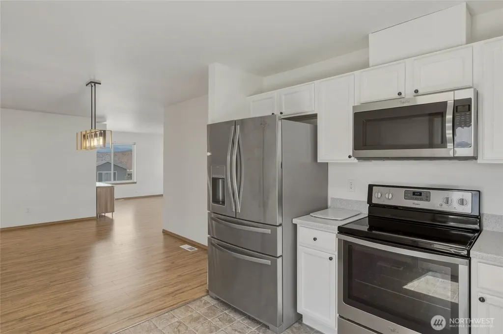 3935 NE Vista Del Rey Drive East Wenatchee WA 98802