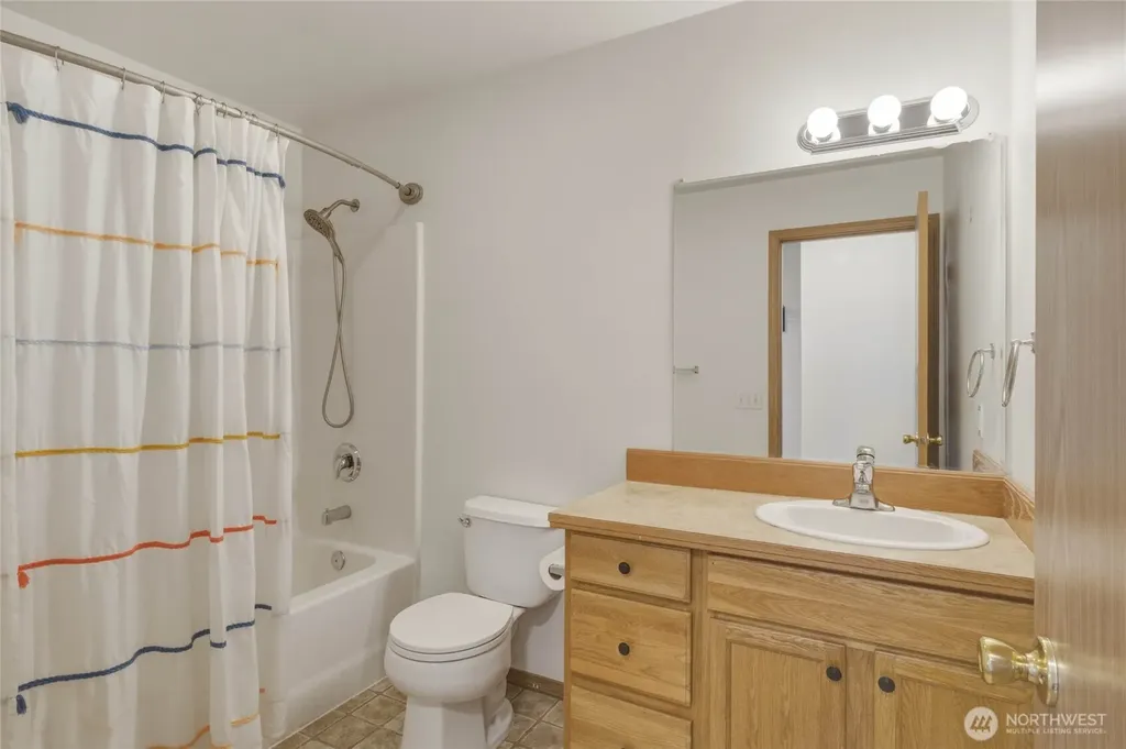 3935 NE Vista Del Rey Drive East Wenatchee WA 98802
