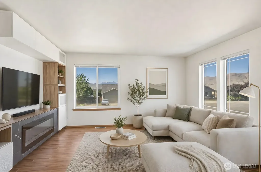 3935 NE Vista Del Rey Drive East Wenatchee WA 98802