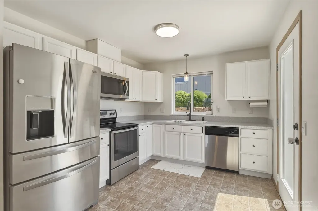3935 NE Vista Del Rey Drive East Wenatchee WA 98802