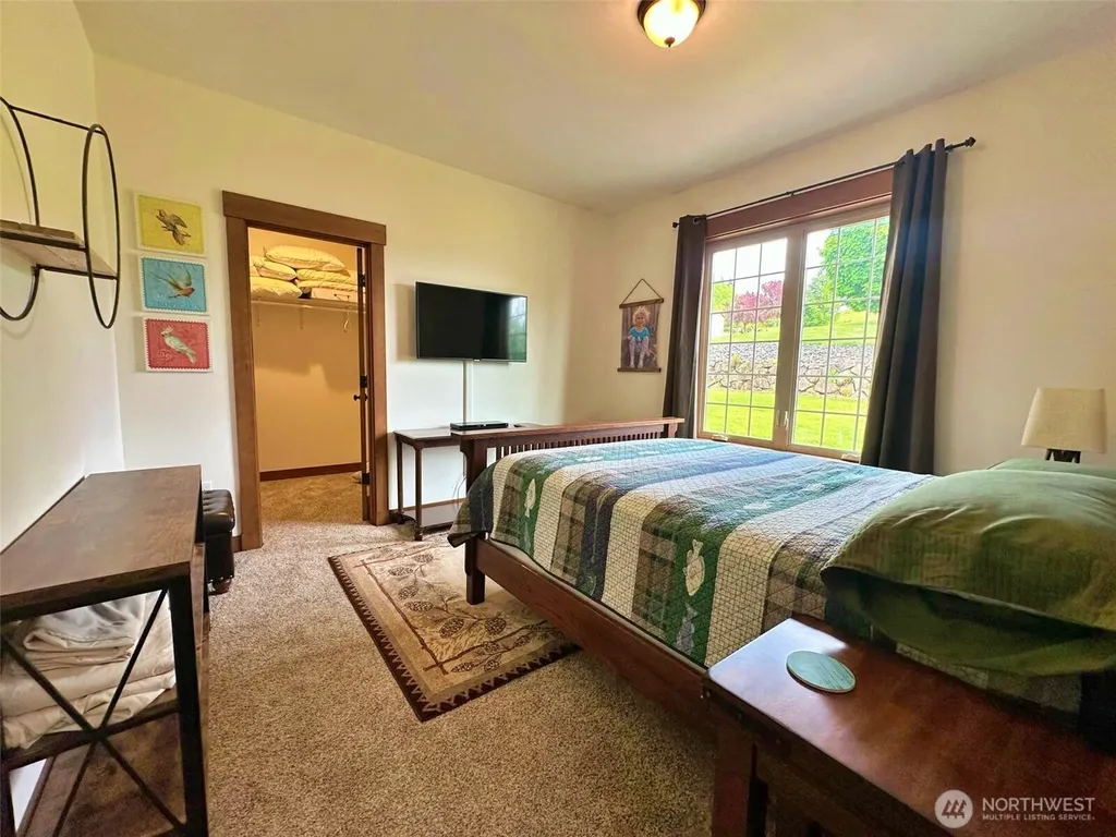 104 Hummingbird Lane Silver Creek WA 98585