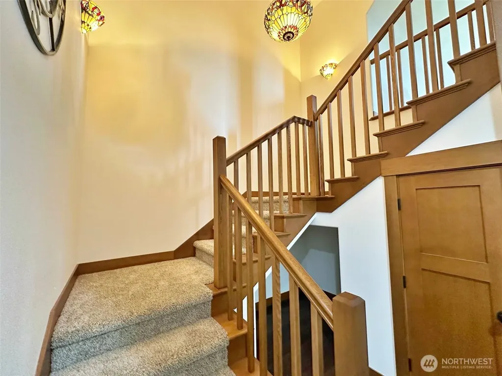 104 Hummingbird Lane Silver Creek WA 98585