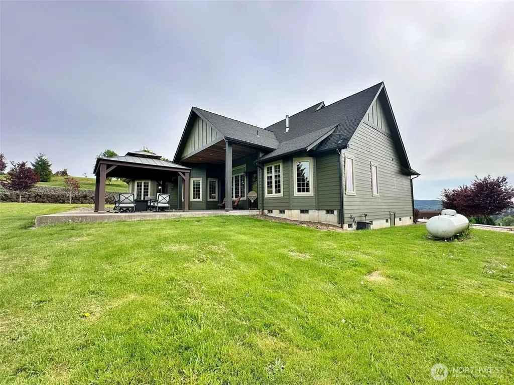 104 Hummingbird Lane Silver Creek WA 98585