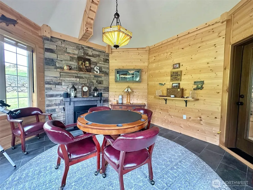 104 Hummingbird Lane Silver Creek WA 98585