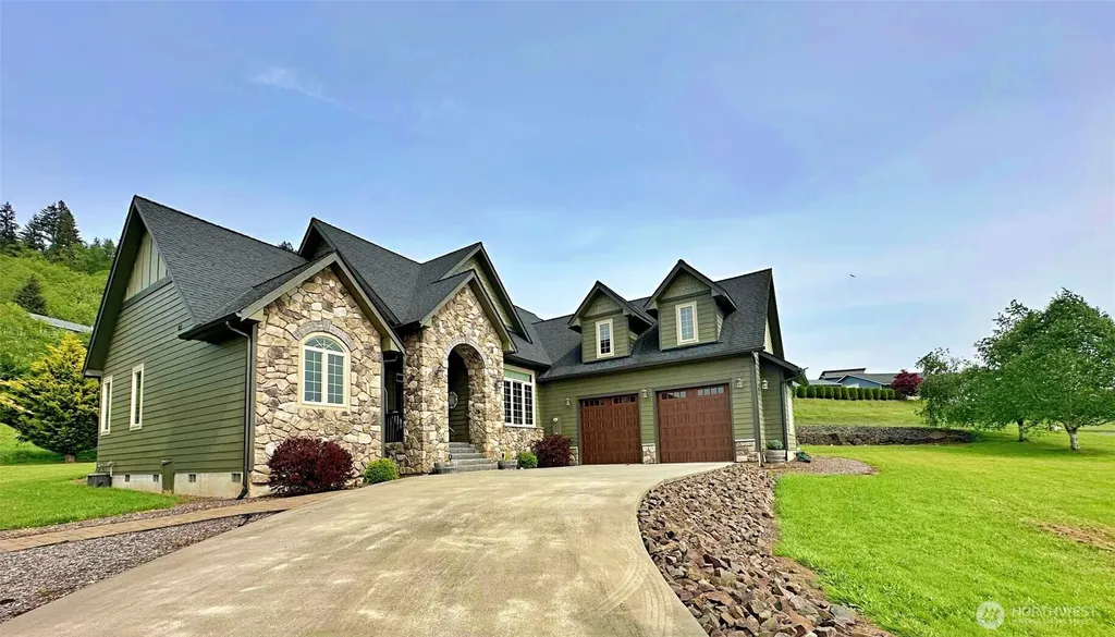 104 Hummingbird Lane Silver Creek WA 98585