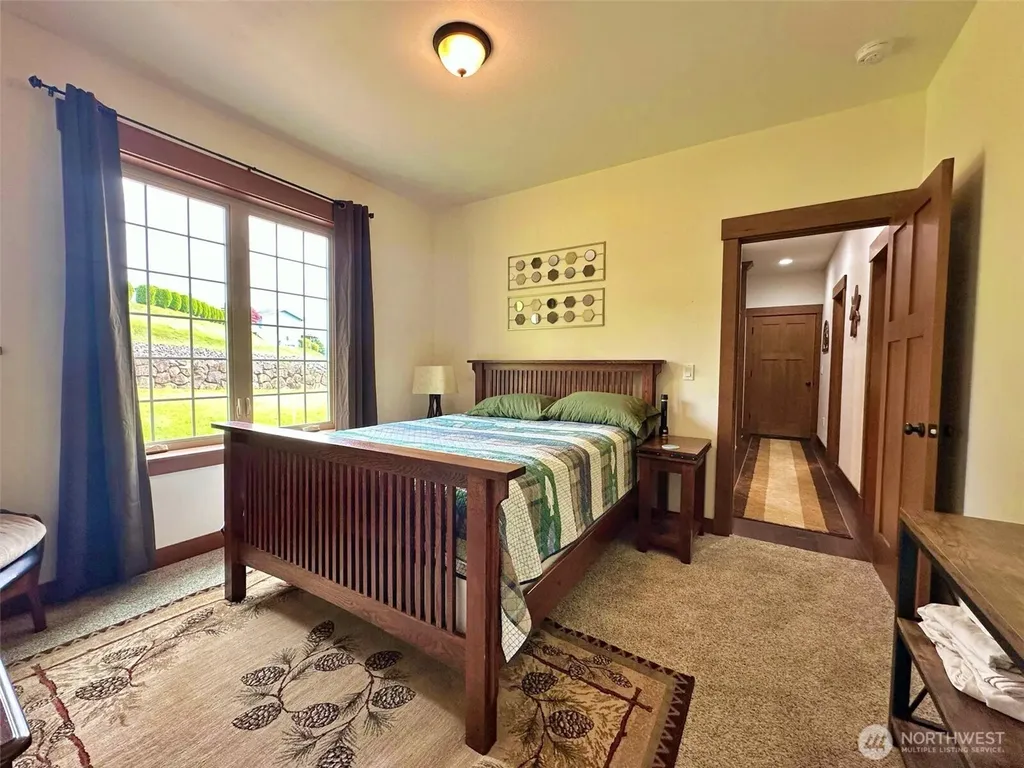 104 Hummingbird Lane Silver Creek WA 98585
