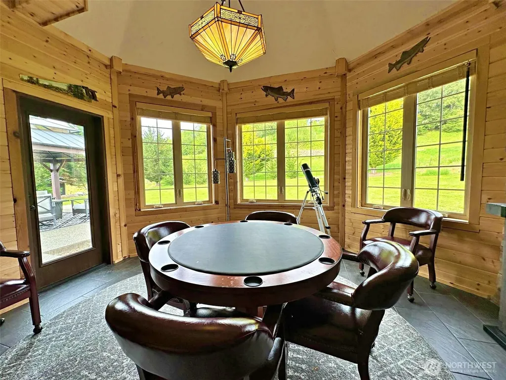 104 Hummingbird Lane Silver Creek WA 98585