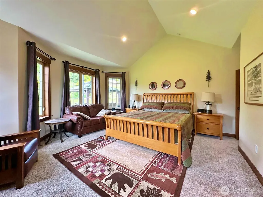 104 Hummingbird Lane Silver Creek WA 98585