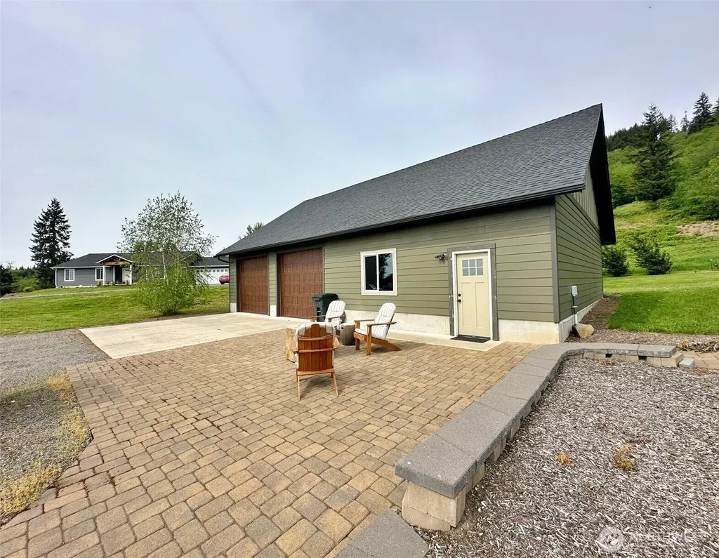 104 Hummingbird Lane Silver Creek WA 98585