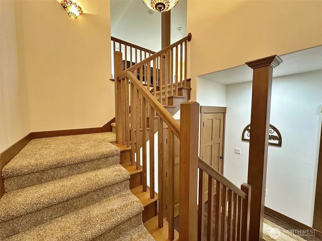 104 Hummingbird Lane Silver Creek WA 98585