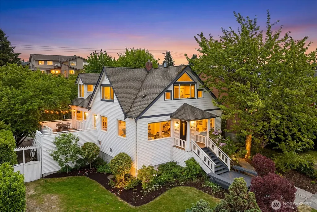 6716 37th Avenue SW Seattle WA 98126