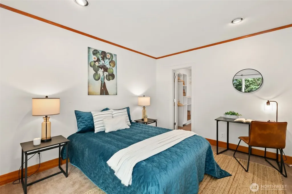 6716 37th Avenue SW Seattle WA 98126