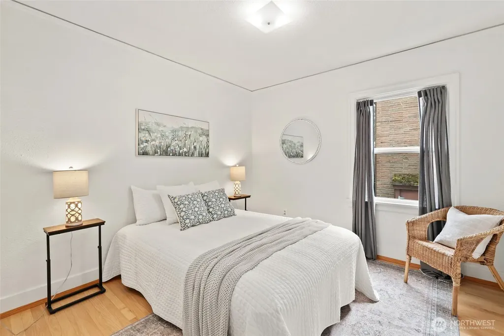6716 37th Avenue SW Seattle WA 98126