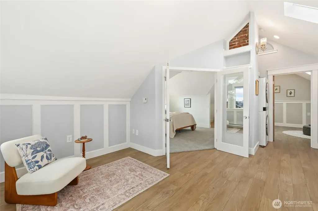 6716 37th Avenue SW Seattle WA 98126