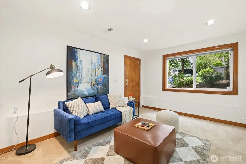 6716 37th Avenue SW Seattle WA 98126