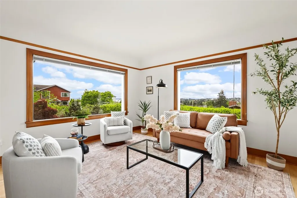 6716 37th Avenue SW Seattle WA 98126
