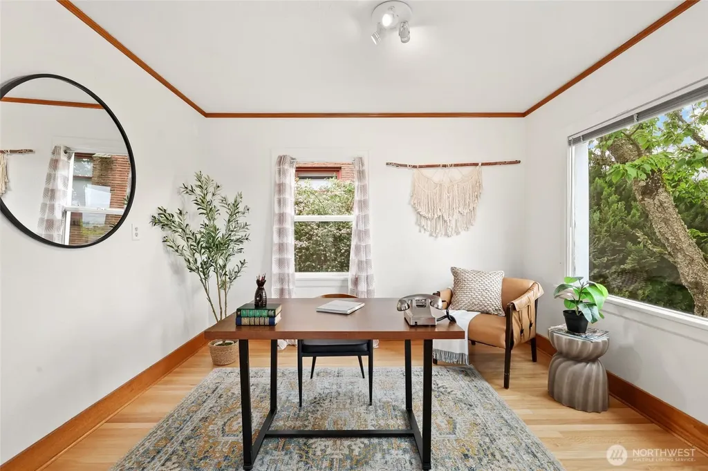 6716 37th Avenue SW Seattle WA 98126