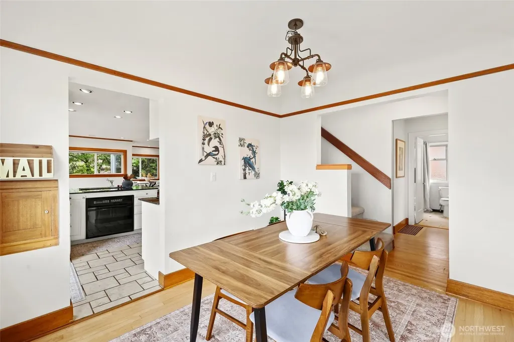 6716 37th Avenue SW Seattle WA 98126