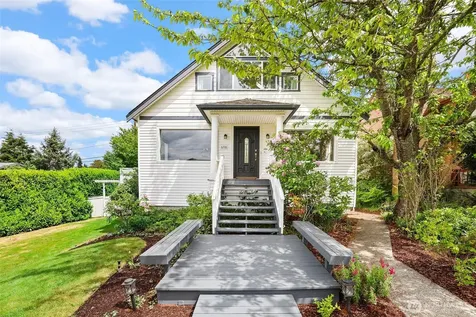 6716 37th Avenue SW Seattle WA 98126